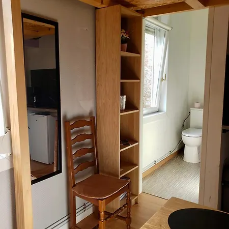 Small Student-style Lejlighed